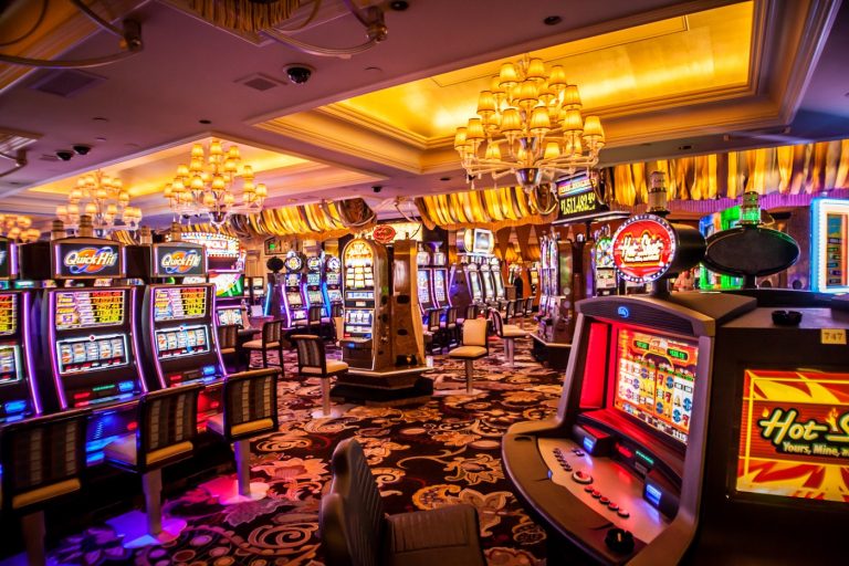 Spinning Splendor: Sensational Slot Strategies for Long-Term Pleasure